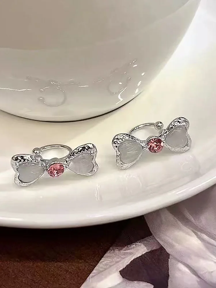 Bow Artificial Jewellery -Ear Cuff