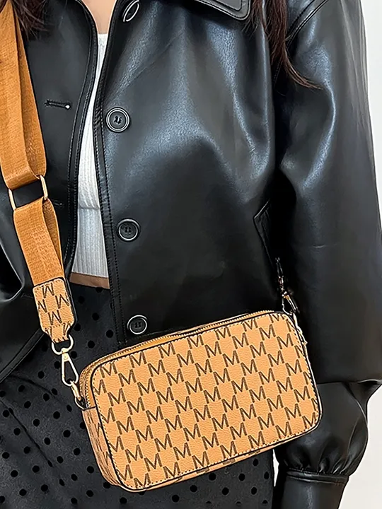 Solid Box Crossbody Bag 295 Solid Box Crossbody Bag
