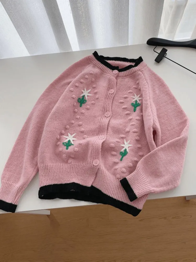 3D Embroidery Knit Cardigan