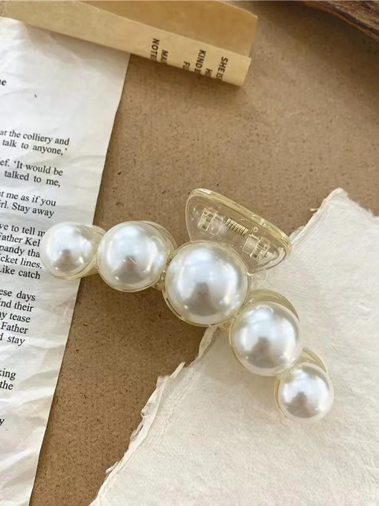 Pearl Hair Claws