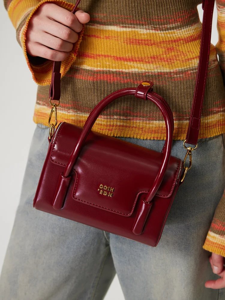 Solid Box Crossbody Bag 275 Solid Box Crossbody Bag