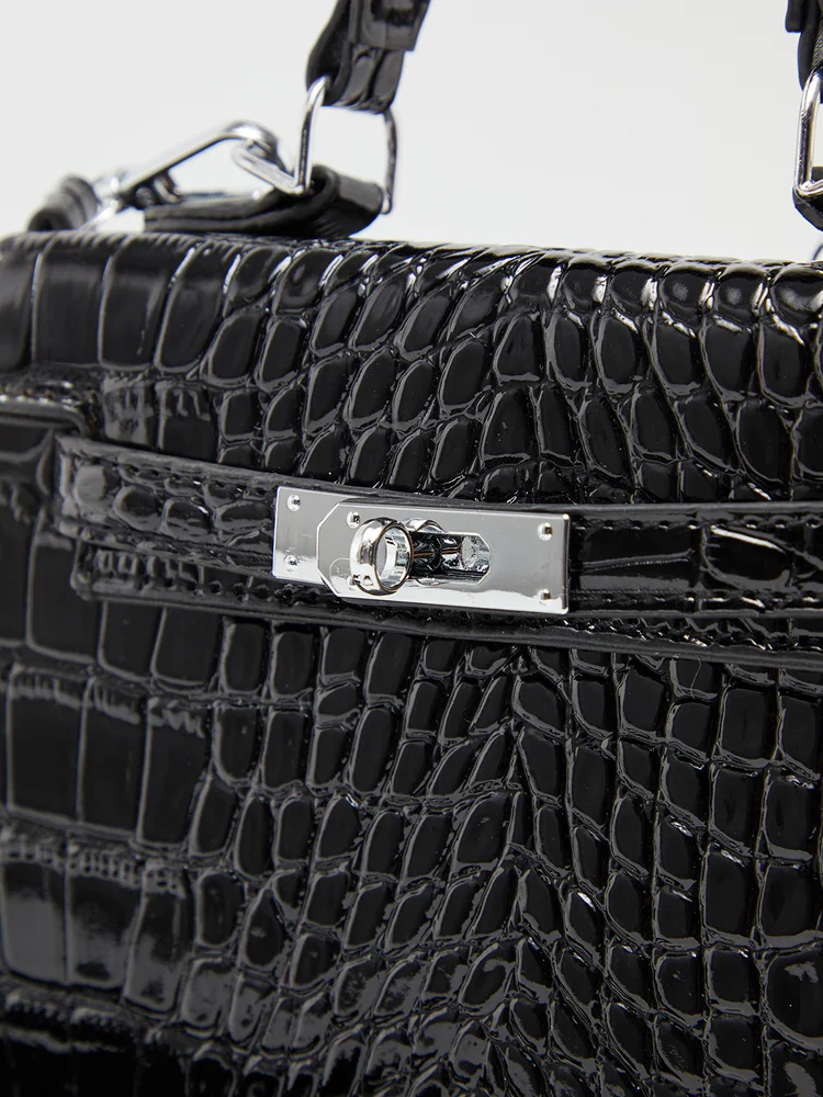 Solid Box Crossbody Bag 268 Solid Box Crossbody Bag