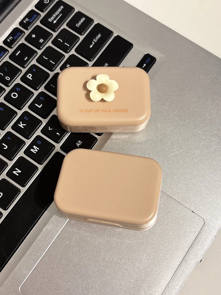 1Set(4pcs) 3D-Flower Contact Lens Cases