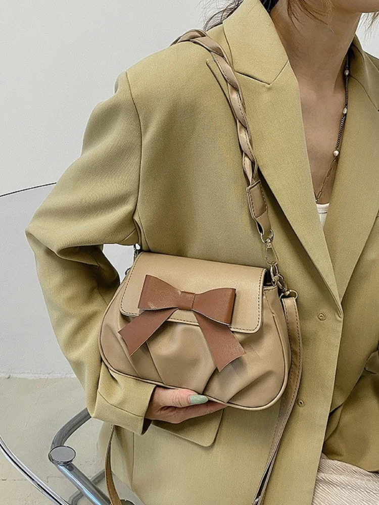 Solid Box Crossbody Bag 229 Solid Box Crossbody Bag