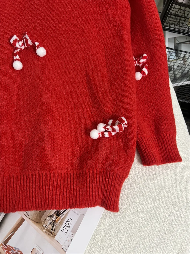 3D Embroidery Knit Pullover