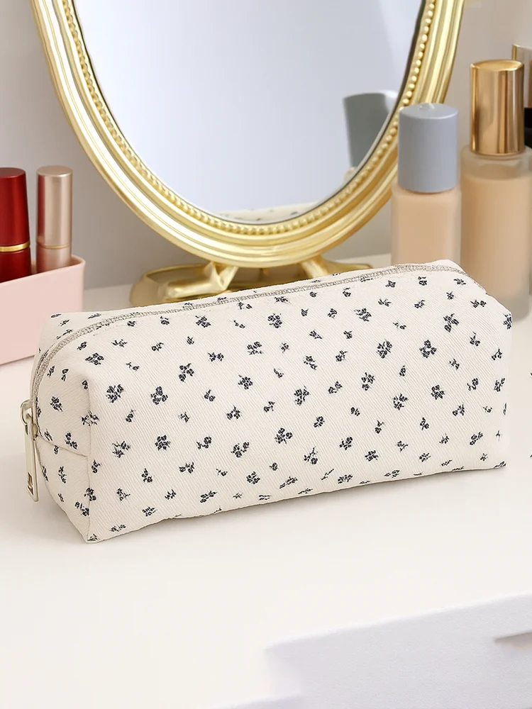 Flowers Makeup Bag