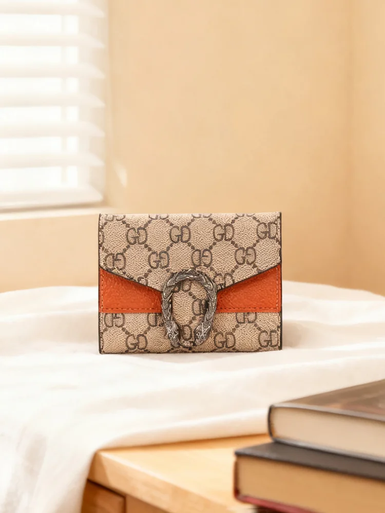 Metal Detail Wallet
