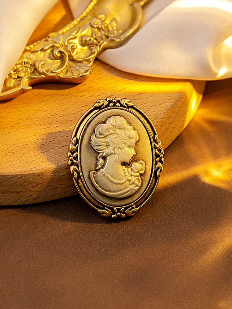 1pc Portrait Imitation/Artificial Jewellery - Brooch