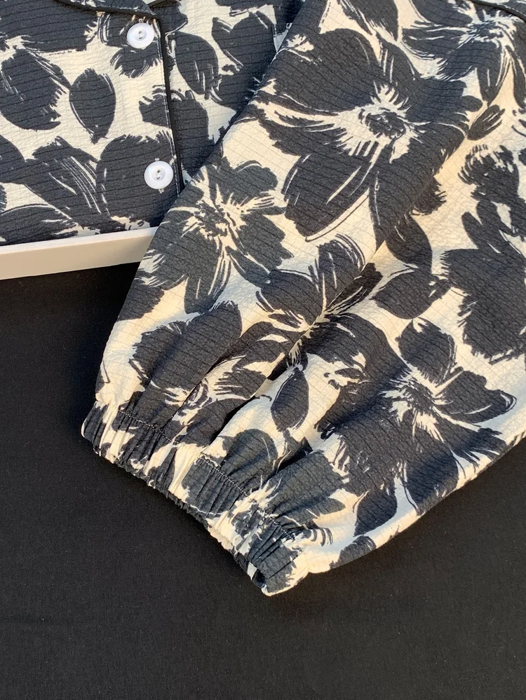 Printed Lounge Set 440 Printed Lounge Set