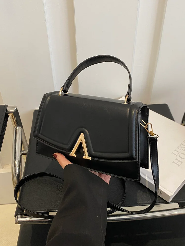 Solid Box Crossbody Bag 190 Solid Box Crossbody Bag