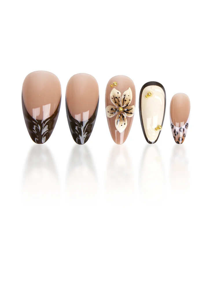 3D flower&Gold Detail Artificial Nails