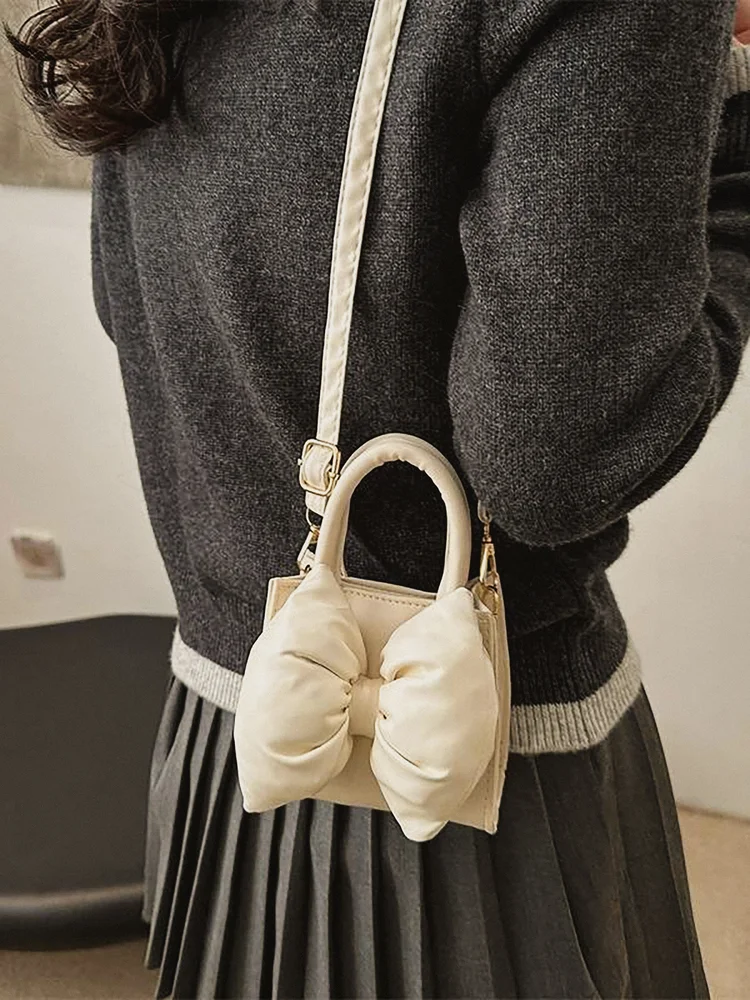 Solid Box Crossbody Bag 180 Solid Box Crossbody Bag
