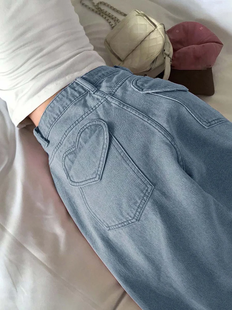High Waist Light Wash Heart Shape Pocket Wide Leg Jeans