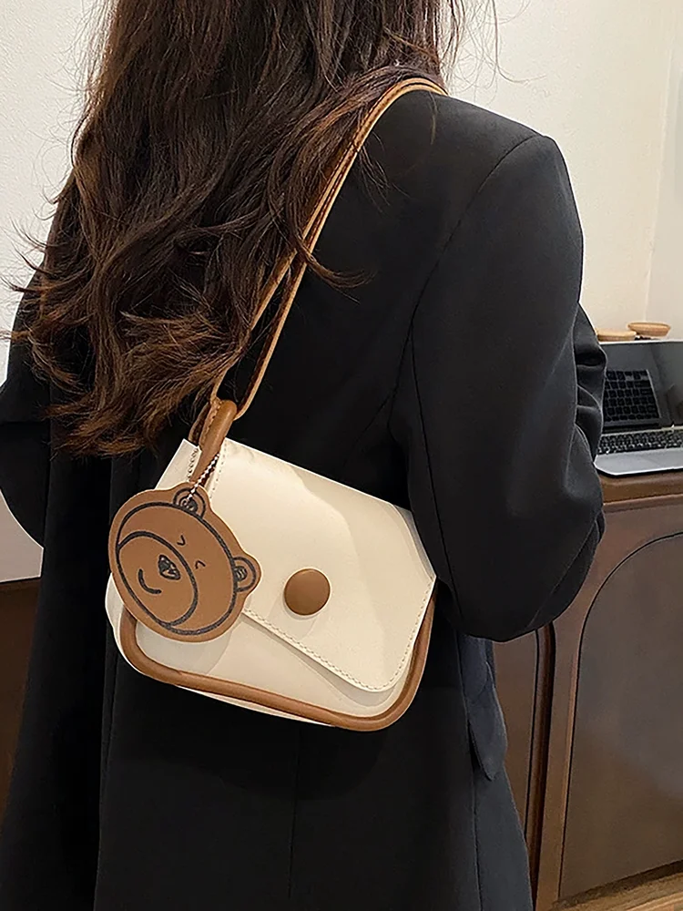 Solid Box Crossbody Bag 160 Solid Box Crossbody Bag