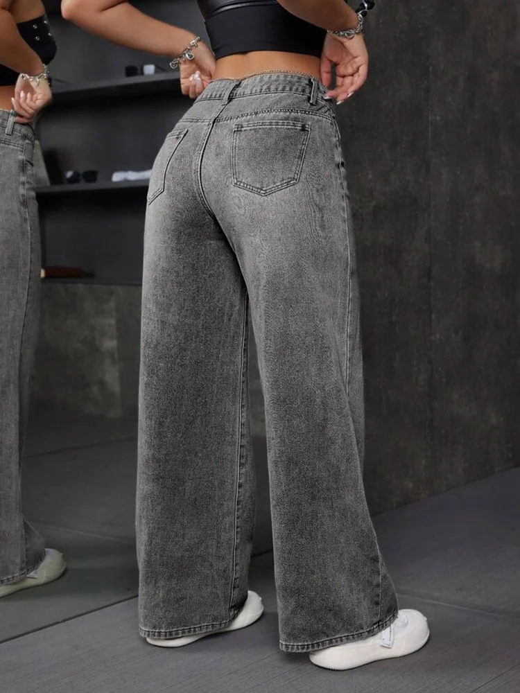 Straight Leg Jeans 144 Straight Leg Jeans