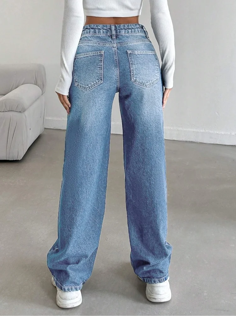 Straight Leg Jeans 136 Straight Leg Jeans