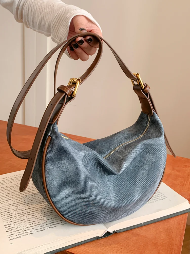 Solid Crossbody Bag 431 Solid Crossbody Bag