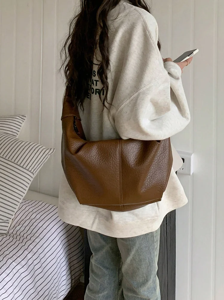 Solid Crossbody Bag 410 Solid Crossbody Bag