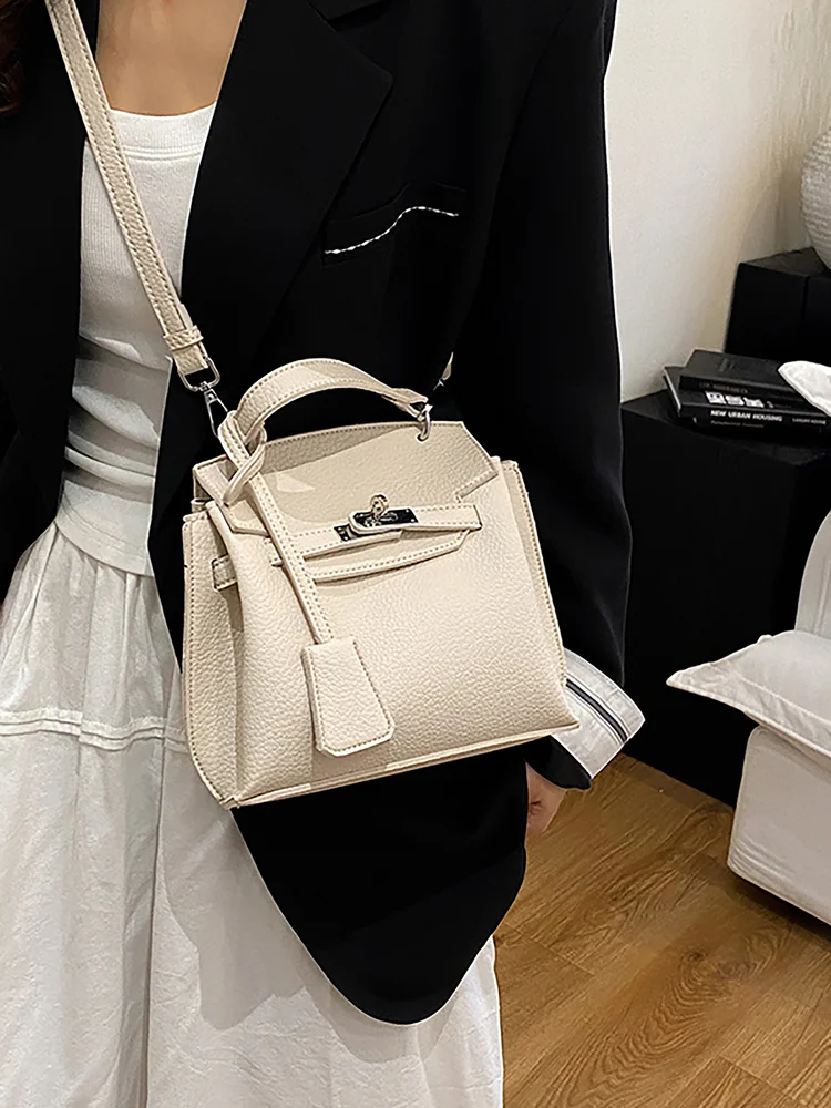Solid Crossbody Bag 390 Solid Crossbody Bag