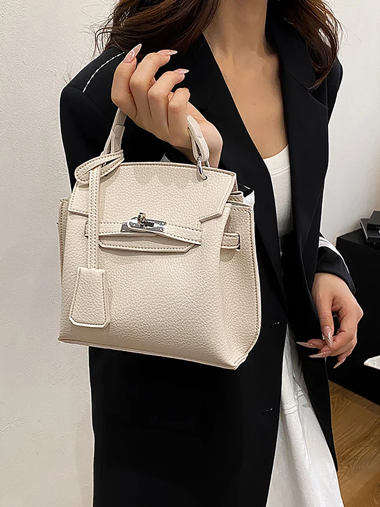 Solid Crossbody Bag 392 Solid Crossbody Bag