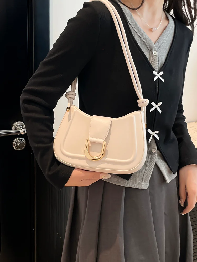 Solid Crossbody Bag 350 Solid Crossbody Bag