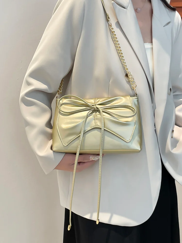Solid Crossbody Bag 310 Solid Crossbody Bag