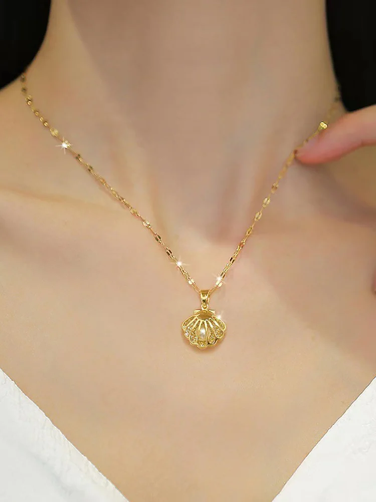 Shell Artificial jewellery - Pendant Necklace