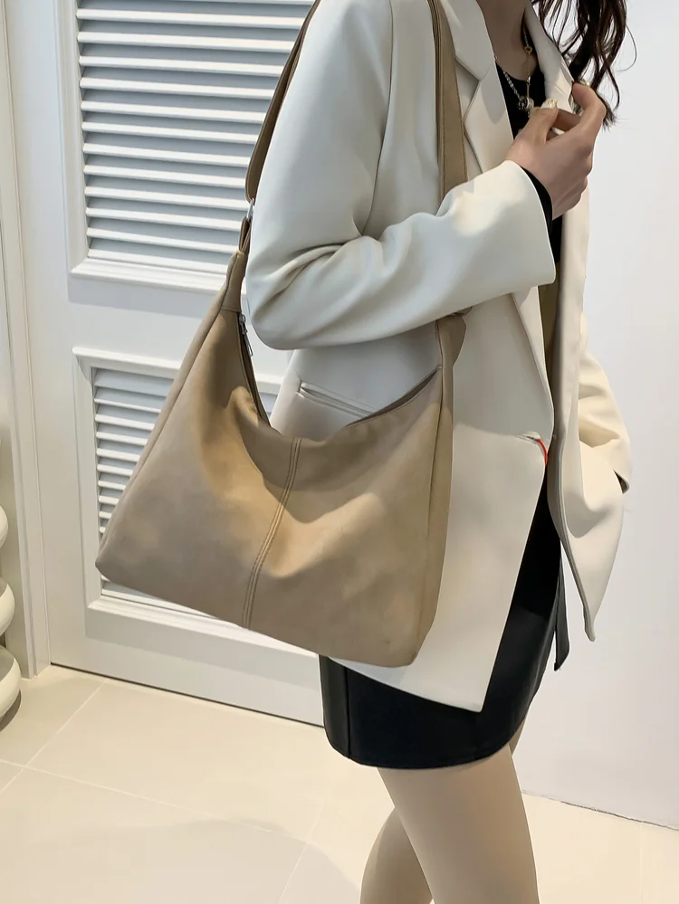 Solid Crossbody Bag 208 Solid Crossbody Bag