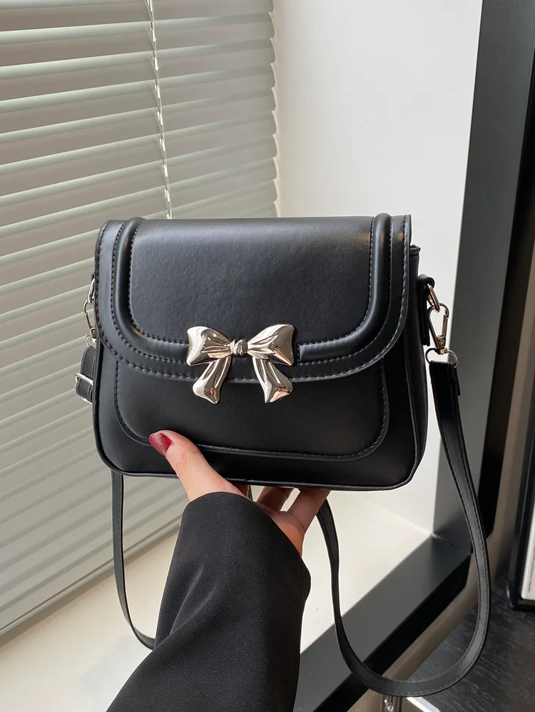 Solid Crossbody Bag 130 Solid Crossbody Bag