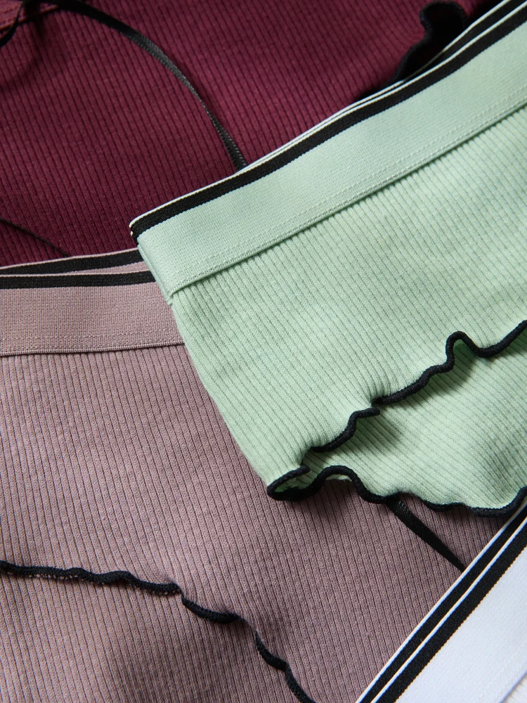 Bow Briefs 17 Bow Briefs