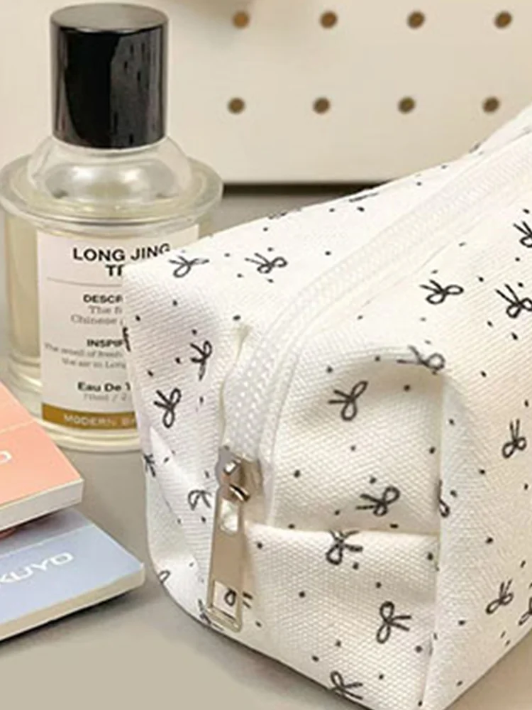 Bow Makeup Bag