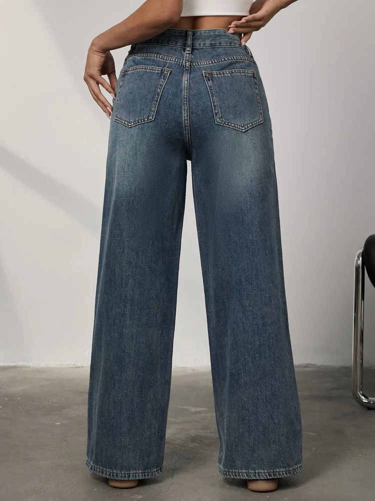 Straight Leg Jeans 2 Straight Leg Jeans