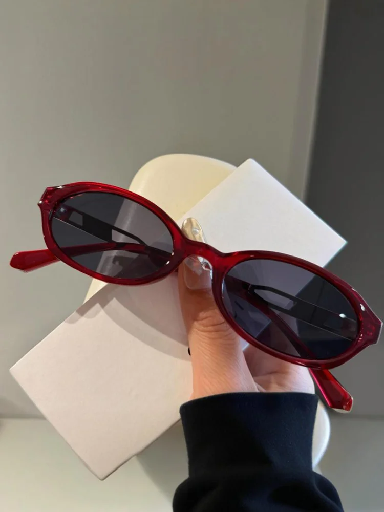 Metal Detail Retro Sunglasses