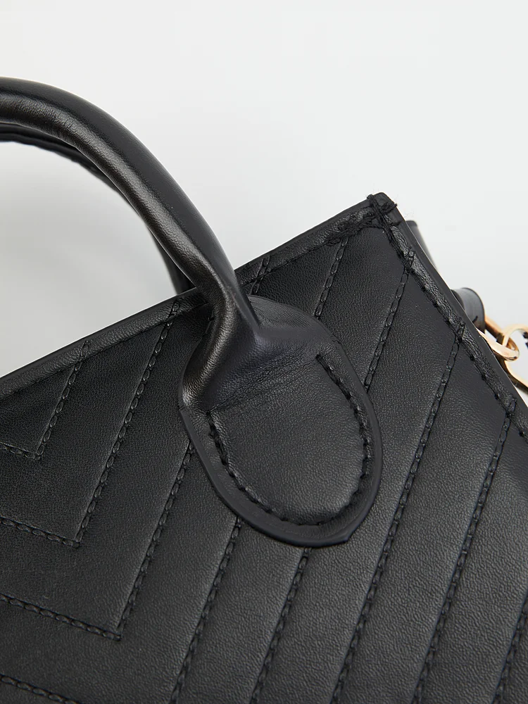 Solid Box Crossbody Bag 513 Solid Box Crossbody Bag