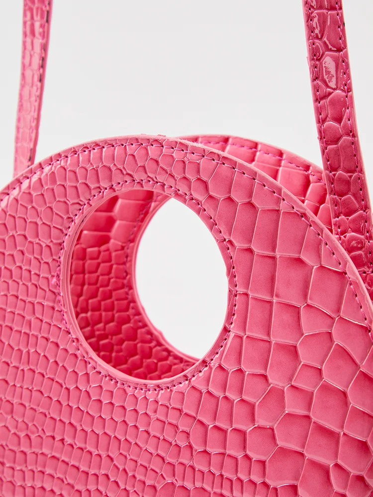 Solid Box Crossbody Bag 420 Solid Box Crossbody Bag
