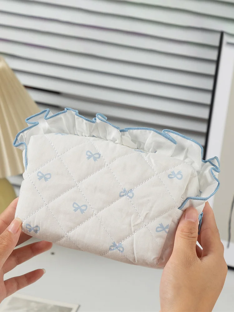 Bow&Lace Embroidery Makeup Bag