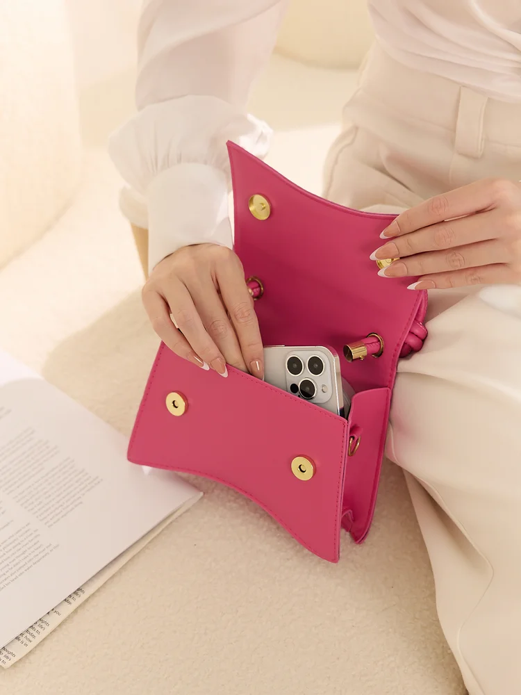 Solid Box Crossbody Bag 384 Solid Box Crossbody Bag